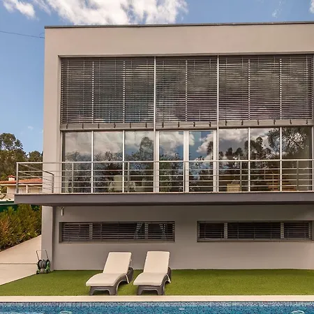 Moradia De Sonho C/ Piscina E Jardim Paradisiaco
